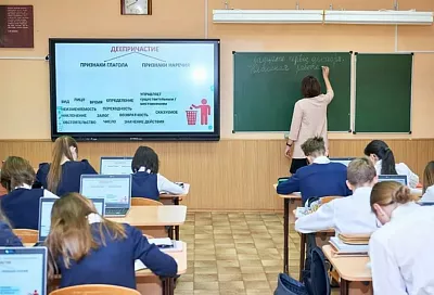 Вениамин Кондратьев: «Около 220 педагогов получат по 100 тысяч рублей за подготовку стобалльников по ЕГЭ»