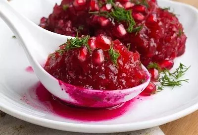 Свекольная икра по-домашнему: тот самый мамин рецепт, который все просят повторить