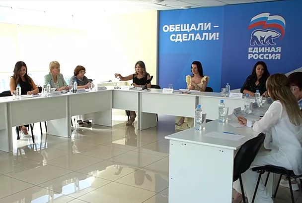 Круглый стол на тему женщин в политике провела депутат ЗСК Галина Головченко