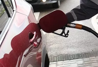 Названа причина перебоев поставок бензина в Крым 