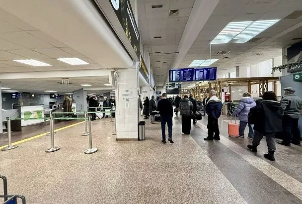 Какая обстановка в аэропорту Краснодара после вводившихся накануне ограничений 