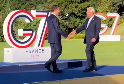 «Капибара» на саммите G7: Макрон вновь удивил