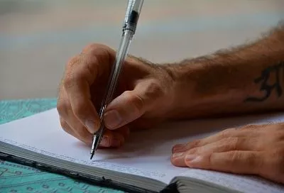 Непростое дело: резко испортившийся почерк может оказаться «тревожным сигналом» об опасном заболевании