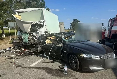 На Кубани в массовом ДТП один человек погиб, двое пострадали