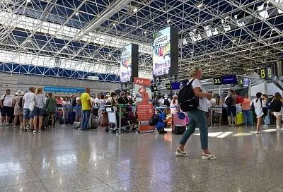В аэропорту Сочи вновь ввели ограничения