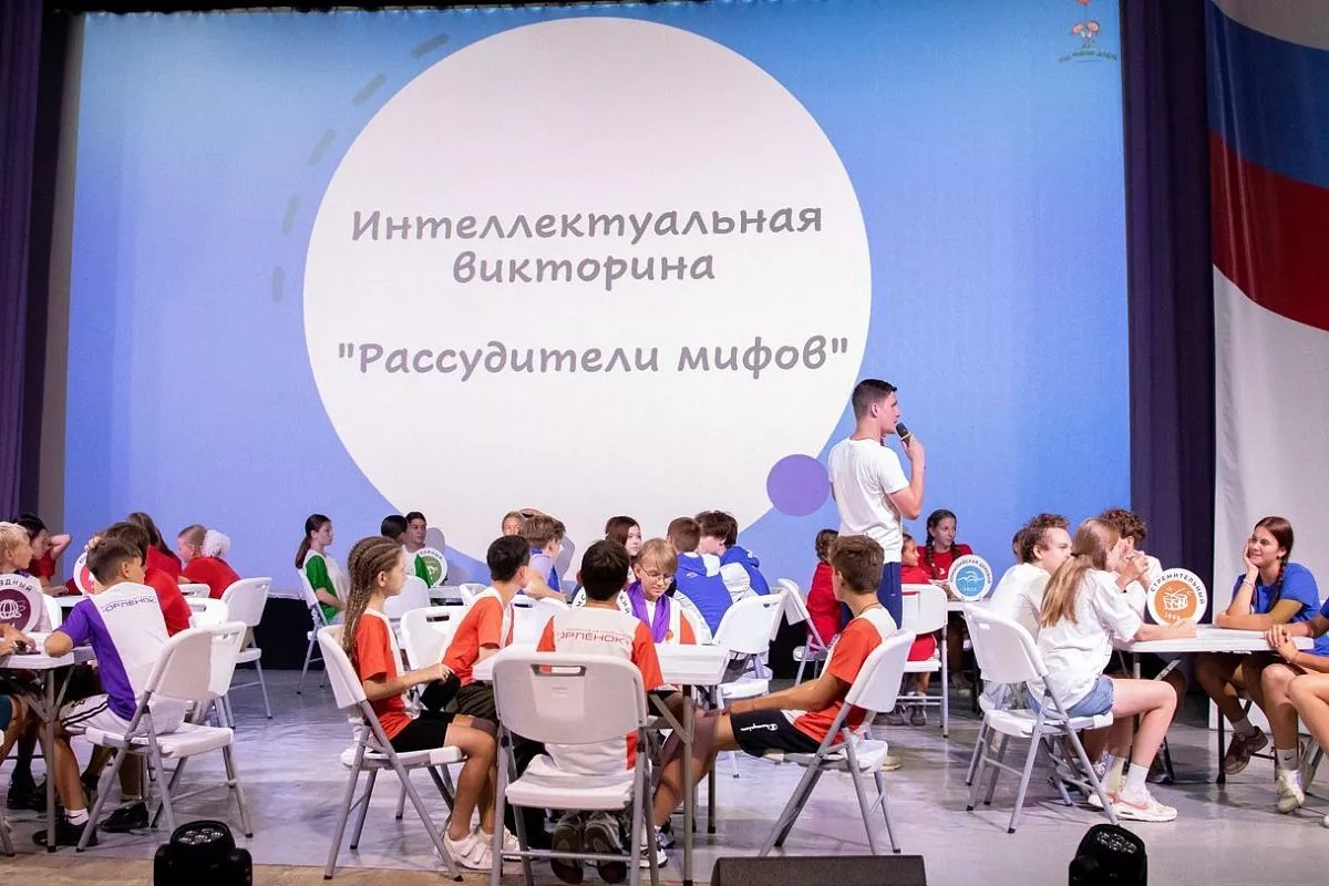 Участники соревновались в интеллектуальной викторине  на тему здорового образа жизни. 