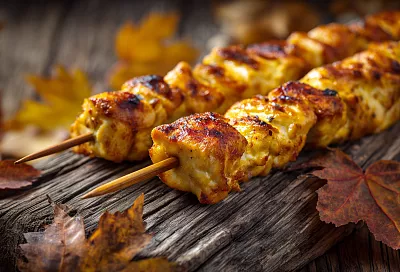 Курица, тающая во рту: шпажки, которые украсят любой стол
