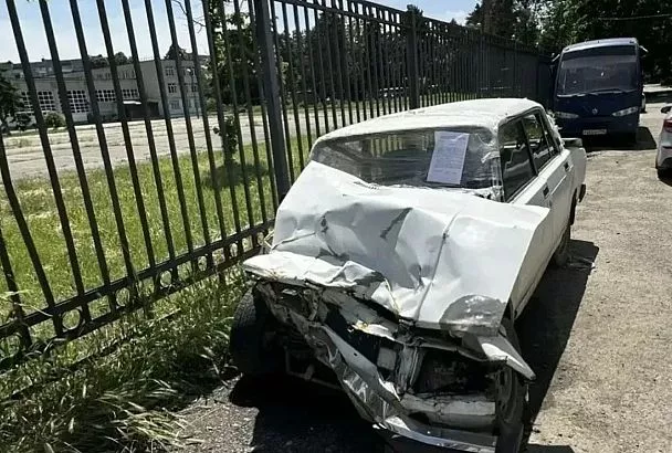Автохлам убирают с улиц Краснодара: более 220 брошенных машин обнаружили в городе с начала года
