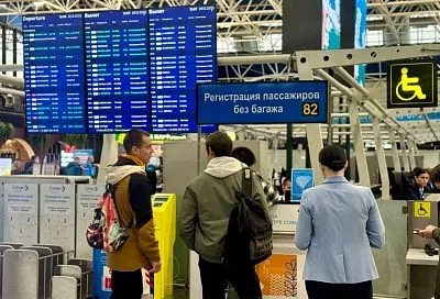 В аэропорту Сочи из-за непогоды задержано отправление 13 рейсов
