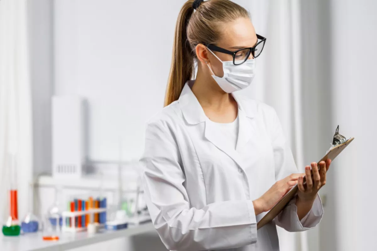 Учёные нашли связь между гибкостью и энергией органических кристаллов