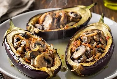 Осенний кулинарный хит: баклажанные лодочки с грибами – наслаждение вкусом