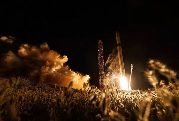Российские космонавты вышли в открытый космос с МКС