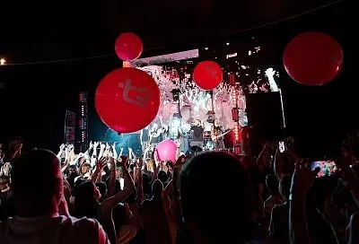 T2 расширяет программу привилегий на фестивале Roof Live в Краснодаре