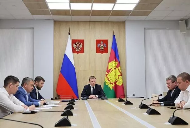 В Краснодаре провели заседание краевого оперштаба по ликвидации последствий снегопада