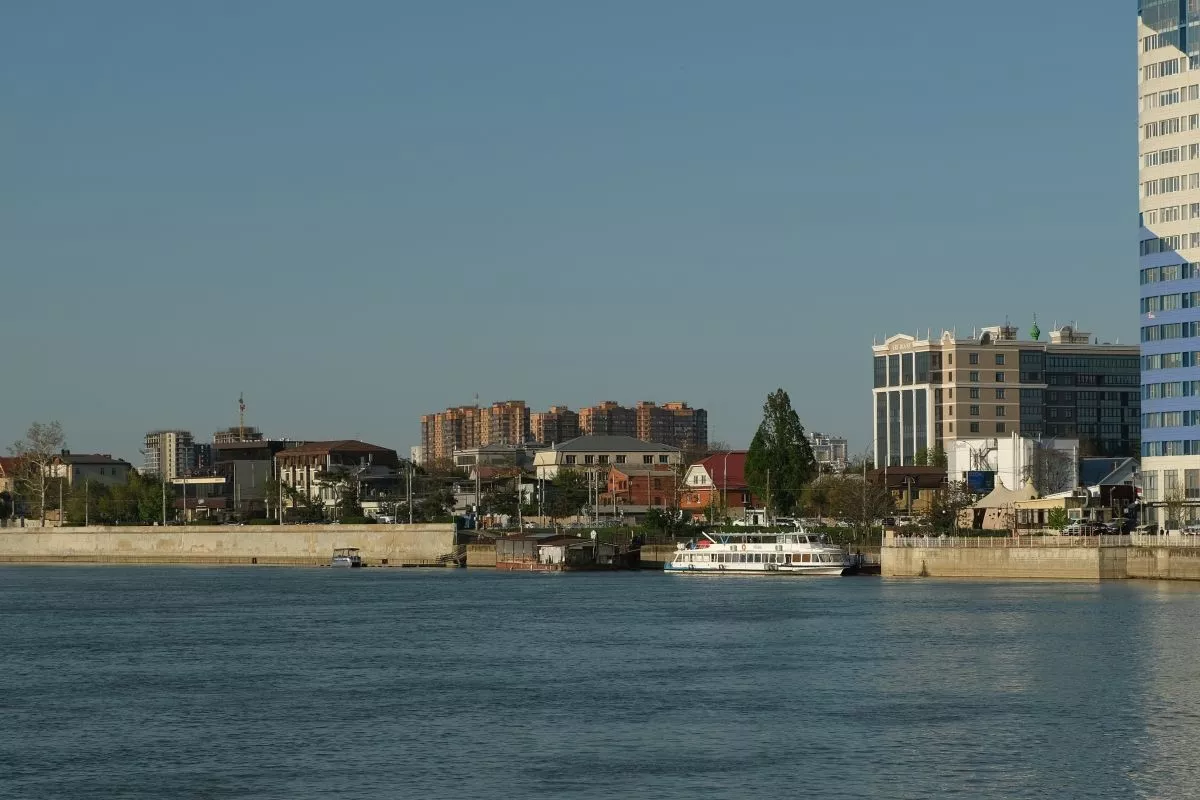 Краснодар вошел в топ-10 популярных направлений для отдыха на реках и озерах в июле