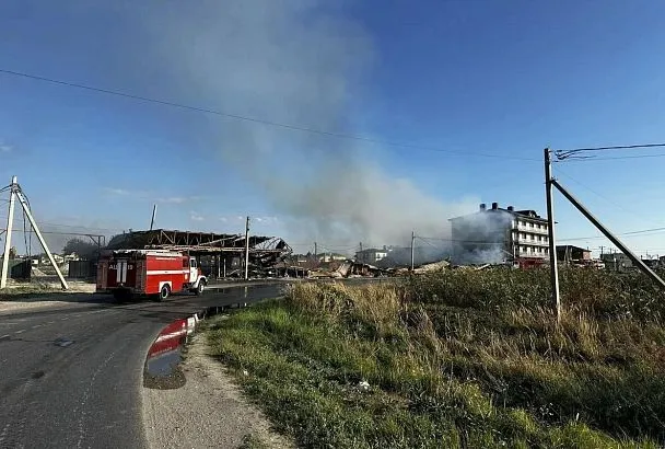 В Анапе после ДТП сгорел жилой дом
