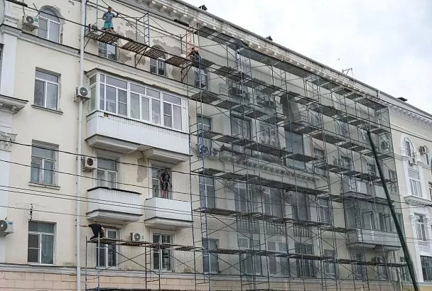 На Кубани капитально отремонтировали более 350 многоквартирных домов из плана 2026 года