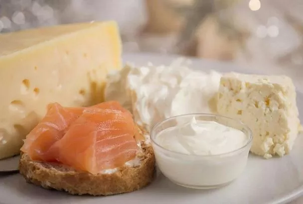 Домашняя намазка для бутербродов и канапе: бюджетная, вкусная и стойкая — от маскарпоне до творога