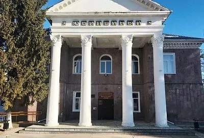 В Мостовском районе сельский кинозал модернизируют в рамках нацпроекта «Культура»