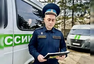 Приставы забрали у пьющей матери ребенка и передали под опеку государства на Кубани