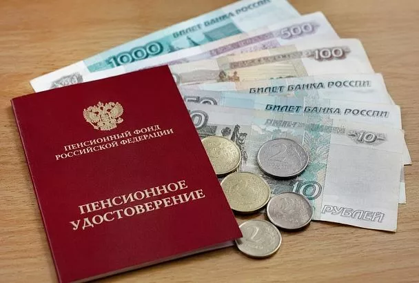 «Пенсии пересчитают сразу по нескольким правилам»: кому повысят выплаты летом 2026 года