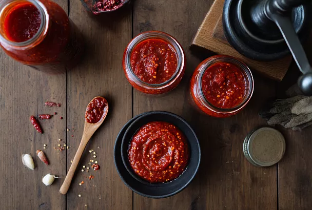 Корейская острая приправа канкочи из перца и чеснока