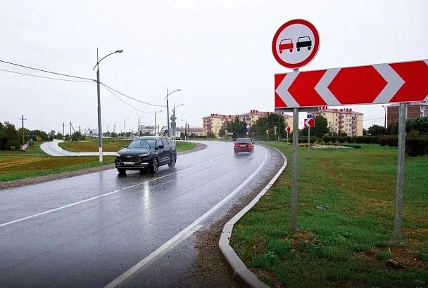 Региональную дорогу Выселки – Кирпильская обустроили в Краснодарском крае