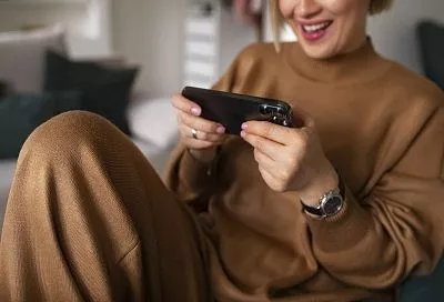 Трёхминутная игра на смартфоне может помочь выявить депрессию — учёные нашли объективный маркер