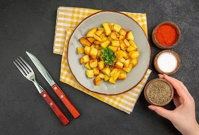 Врач объяснила, почему каждому россиянину следует перестать, наконец, жарить картофель