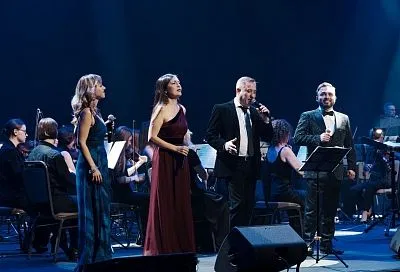 «Хиты Италии с оркестром RED Orchestra»: легендарные песни и атмосфера теплого лета