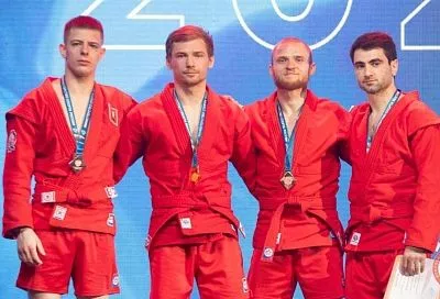 Самбисты из Краснодарского края завоевали семь медалей на чемпионате России