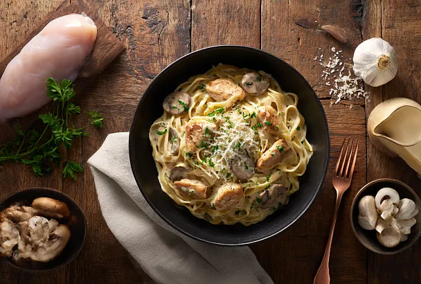 Феттучини с курицей «как в ресторане»: сливочный ужин за 20 минут, который всегда получается