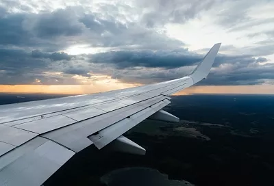 Безопасность важнее образа: в «Аэрофлоте» ограничили высоту каблука у стюардесс в полёте