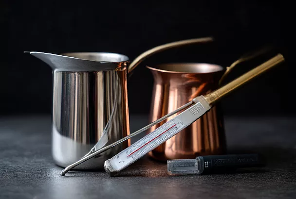 Чем дорогая медная турка отличается от дешёвой: стоит ли переплачивать