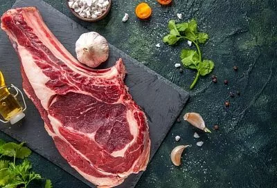 Антимонопольная служба пригрозила мерами за повышение цен на мясо в праздники