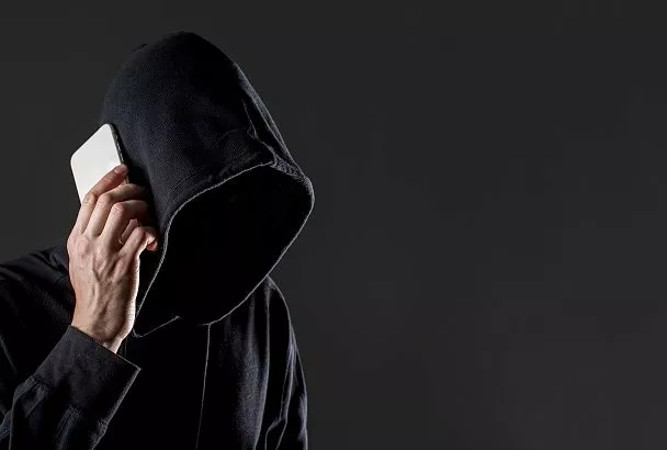 О новой двухэтапной схеме обмана россиян в мессенджерах предупредили в Роскомнадзоре