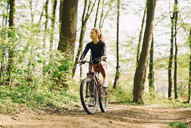 Успокоиться и вести здоровый образ жизни: как предотвратить появление гипертонии у подростка