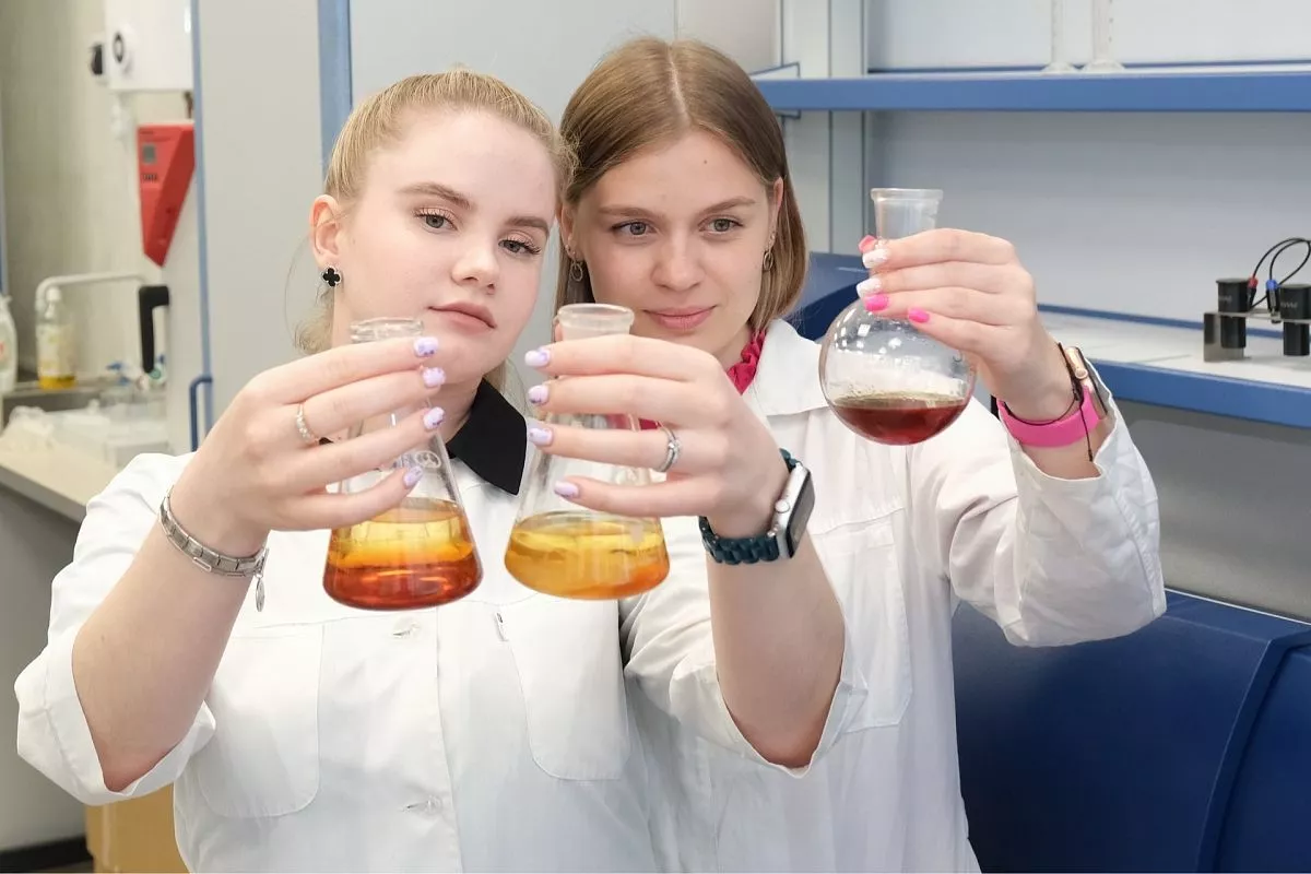 Научно-исследовательская лаборатория. Научно-исследовательская лаборатория.