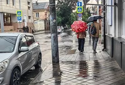 Ливни с грозой, градом и сильным ветром накроют Краснодарский край