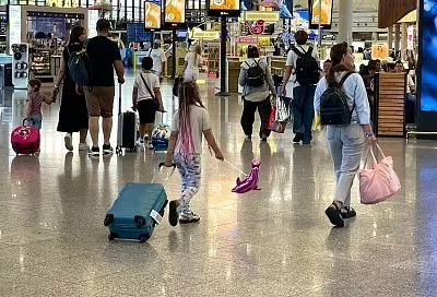 Более 200 рейсов планирует обслужить аэропорт Сочи до конца суток