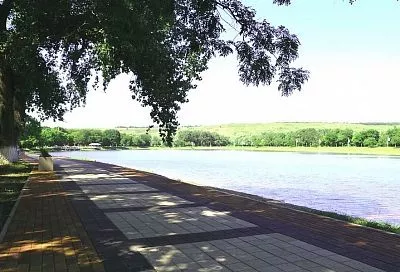В Армавире в рамках нацпроекта завершилось благоустройство «Городской рощи»