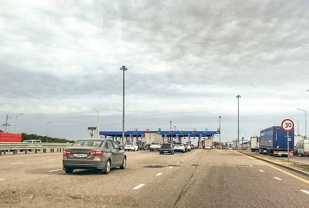 В Минтрансе ответили на сообщения о введении платного проезда по всем дорогам