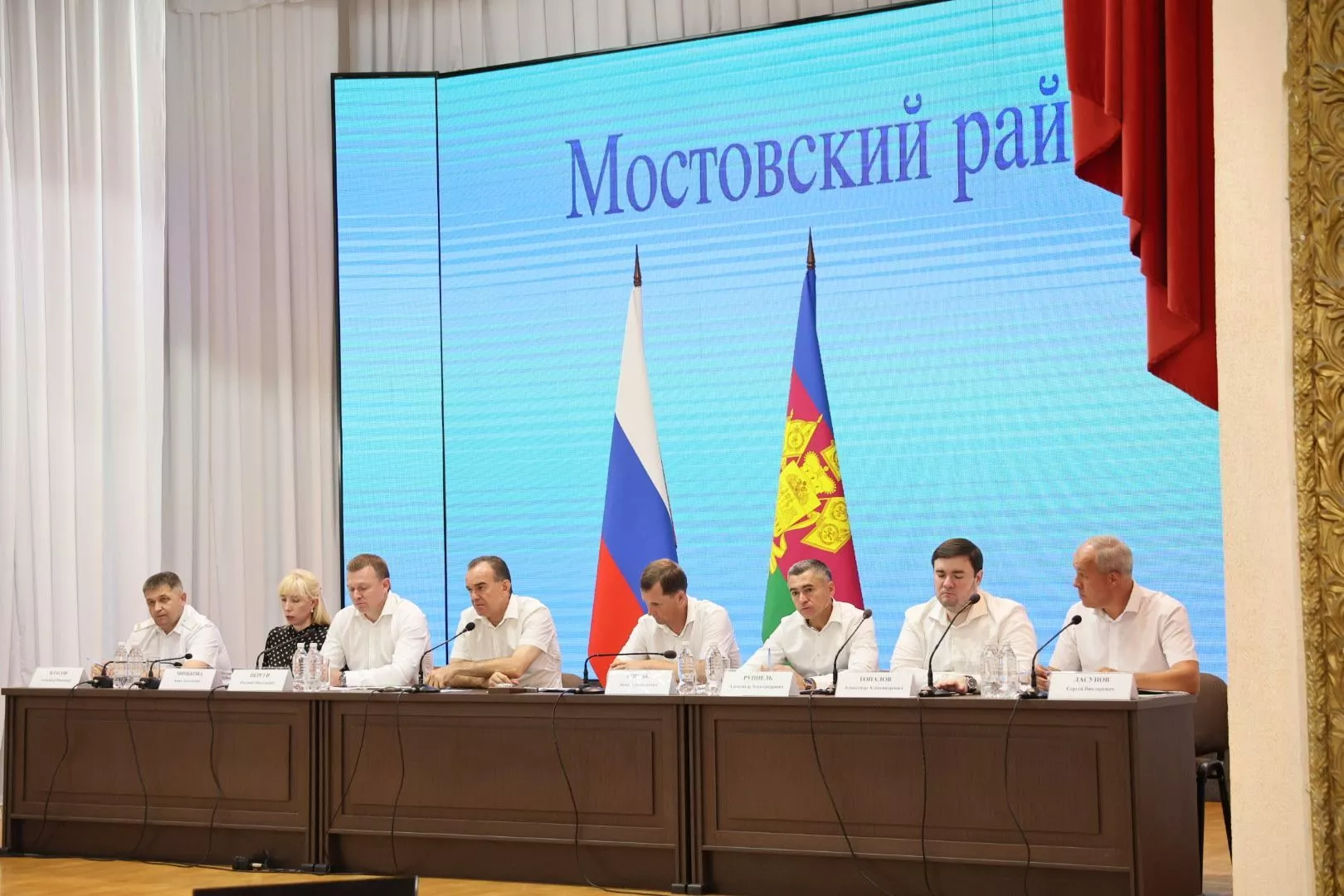 По поручению губернатора в Мостовском районе закупят спецтранспорт для спортсменов с ОВЗ