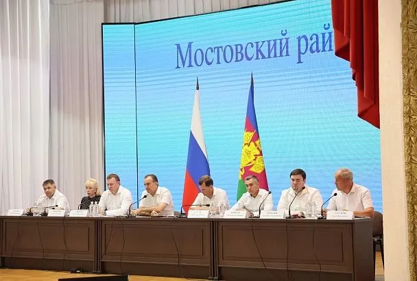 По поручению губернатора в Мостовском районе закупят спецтранспорт для спортсменов с ОВЗ