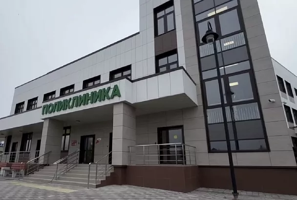 Александр Руденко проверил строительство поликлиник в двух районах Кубани