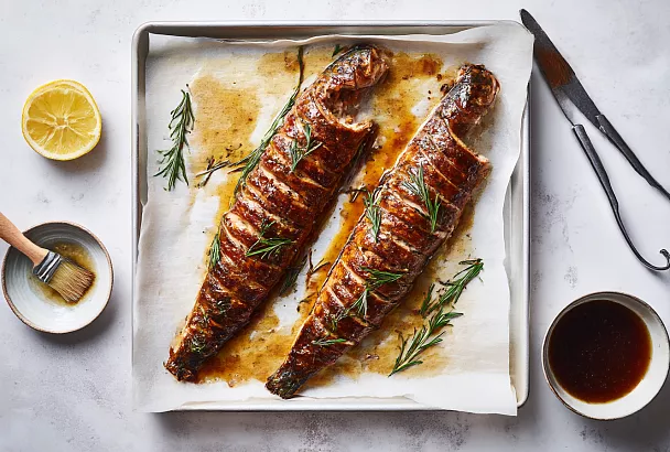 Скумбрия рулетами в цитрусово-соевом маринаде