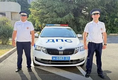 Полицейские доставили в больницу Сочи трехлетнего мальчика с переломом ноги