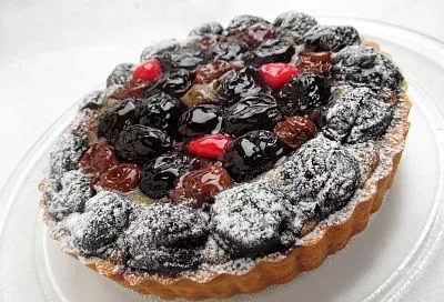 Подруги, когда собираются ко мне в гости, заранее просят, чтобы испекла для них именно эти тарталетки с творогом и сладкими ягодами
