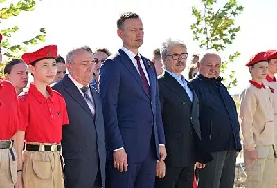 В Новороссийске торжественно заложили камень в основание будущего проспекта Леонида Брежнева