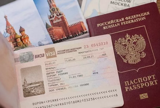 Более тысячи иностранцев получили в России «визу традиционных ценностей» с начала года